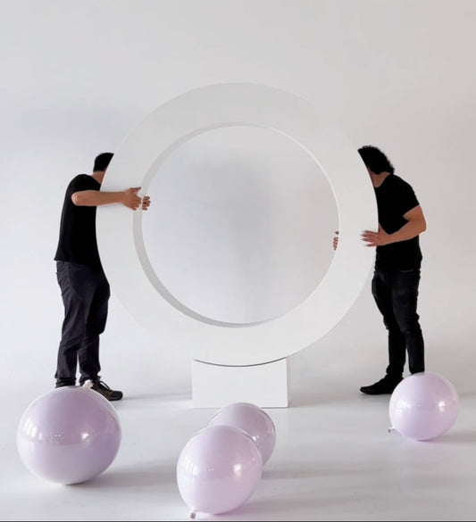 INFINITY – Circular Display Structure